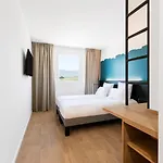 B&B Hotel Nyon 3*