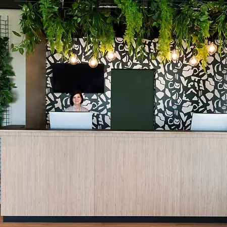 Hotel B&B Hotel Nyon 3*