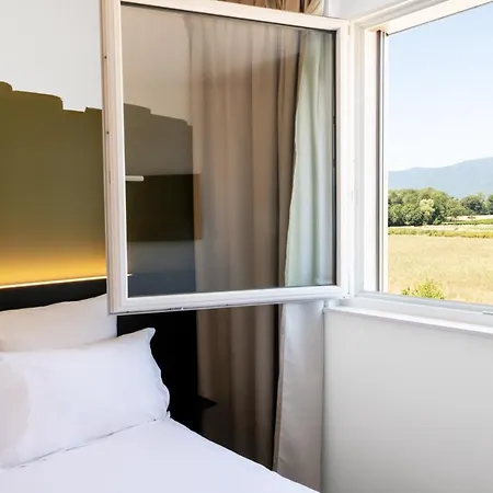 Hotel B&B Hotel Nyon