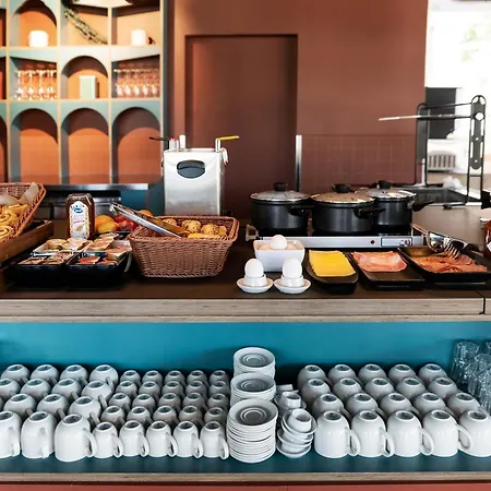 B&B Hotel Nyon 3*