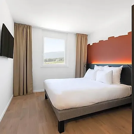 فندق B&B Hotel Nyon 3*