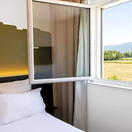 Hotel B&B Hotel Nyon
