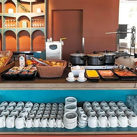 B&B Hotel Nyon Hotel 3*