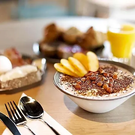 فندق B&B Hotel Nyon نيون