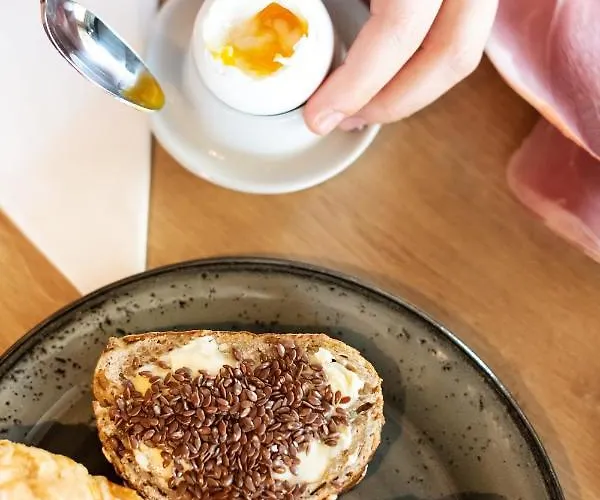 Hotel B&B Hotel Nyon