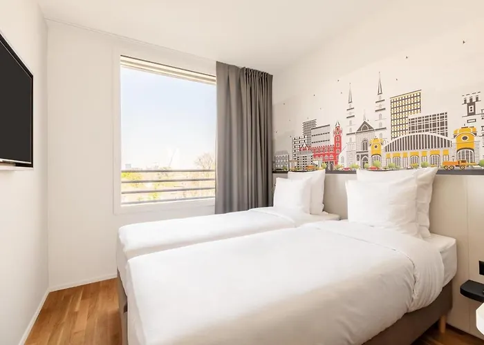 B&B Hotel Nyon Otel Nyon