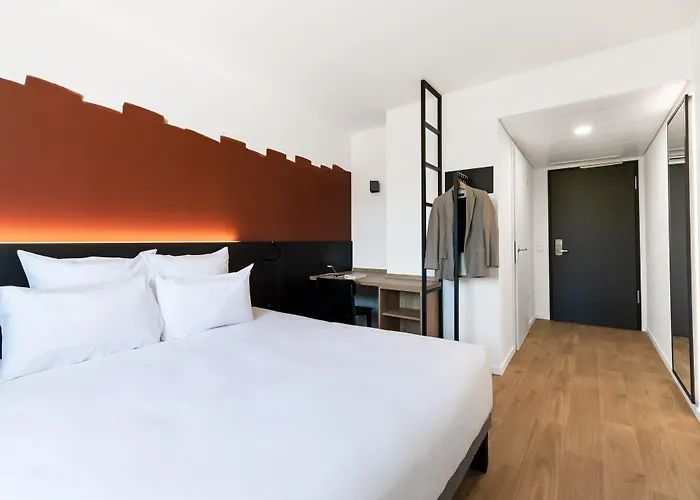 Otel B&B Hotel Nyon 3*