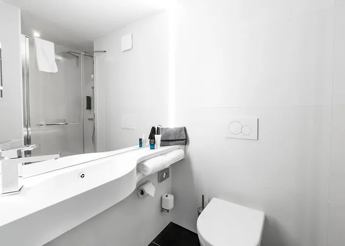 Hotel B&B Hotel Nyon