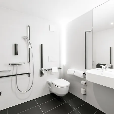 Hotel B&B Hotel Nyon 3*